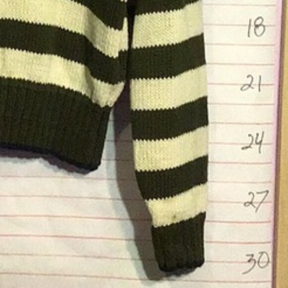 LIZ SPORT woman’s sweater,  M.  petite,  green stripes ... - Picture 6 of 8